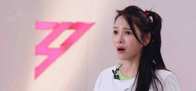 这话说得,真的是太自我了,难怪蓝盈盈第四次表演时,非要去宁静队,怎么