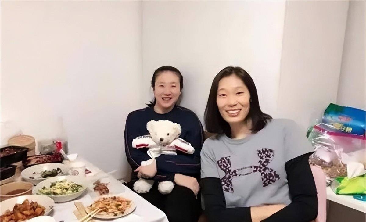 原创朱婷家庭现状父母不再务农5姐妹感情很深厚