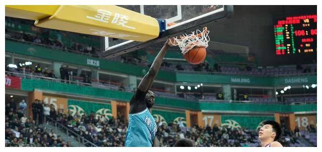 法儿魅力不减时代不敌其风采这种大气从未过时