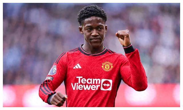 梅努18岁腾飞盛赞滕哈格未来曼联6号中场