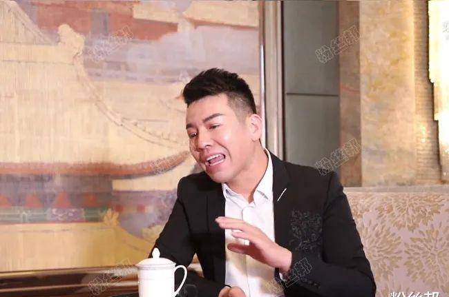 原创yy一哥一姐矛盾持续4年于利曾因文儿亏钱与她连麦很难受