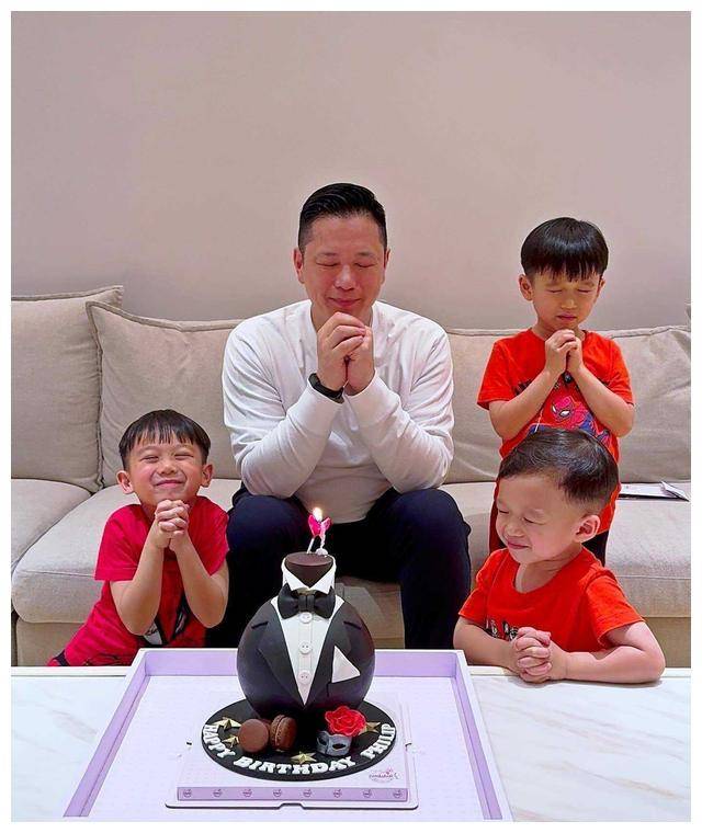 胡杏儿期为富豪老公庆生一家五口超幸福怀抱三子甜蜜亲吻