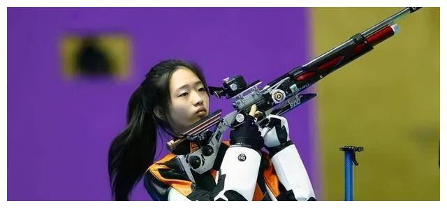 男子10米气手工具张博文,谢瑜- 女子10米气步工具黄雨婷,韩佳予