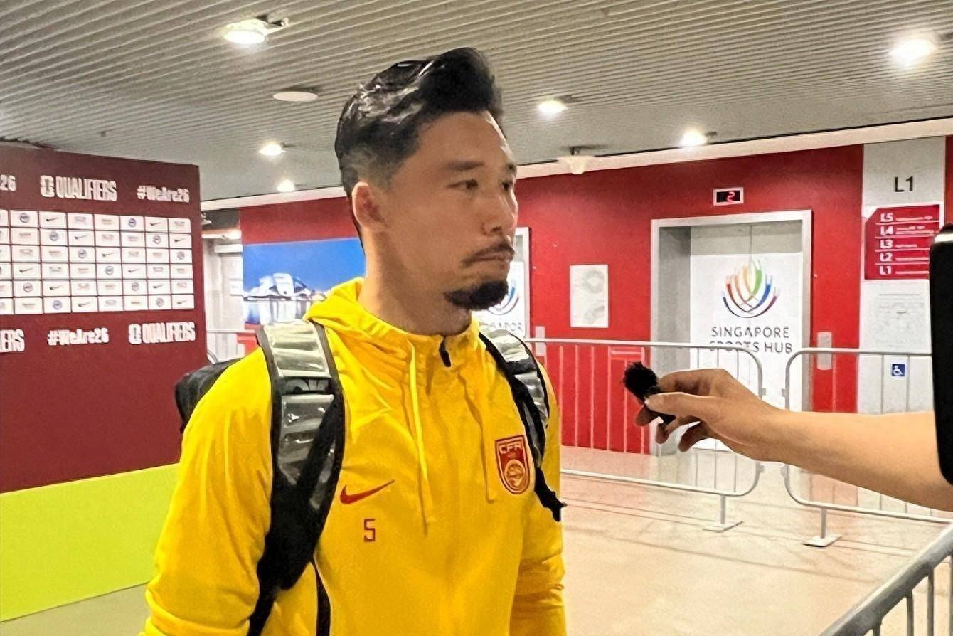 此前国足队长决定退出许多人为他叫苦矛头指向了新教练离队仍有悬念