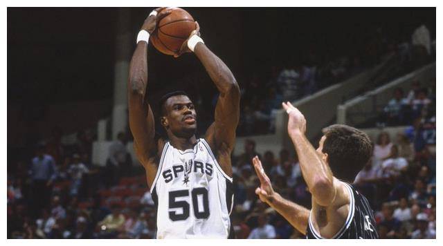 大卫·罗宾逊_球员_打法