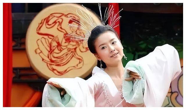 专访电视新宠揭秘凤凰女主魅力惊艳细节全曝光