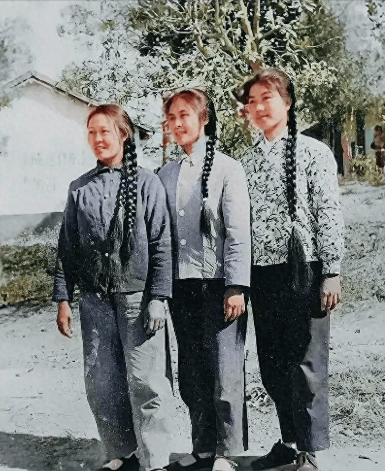 女知青老照片：蹉跎岁月，漂亮女知青绝不逊色今天的美女明星，你觉得呢 -6park.com