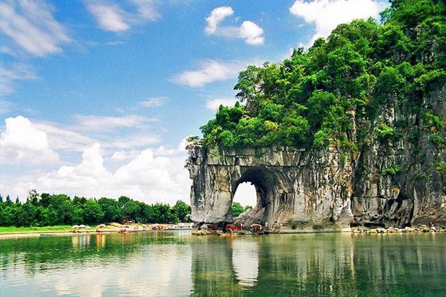 去桂林漓江阳朔五日游跟团行程报价攻略到桂林旅游玩5天大概花费多少