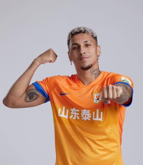 克雷桑替补!媒体人:或因扭脚缺席,上不了太要命,崔帅明智之举