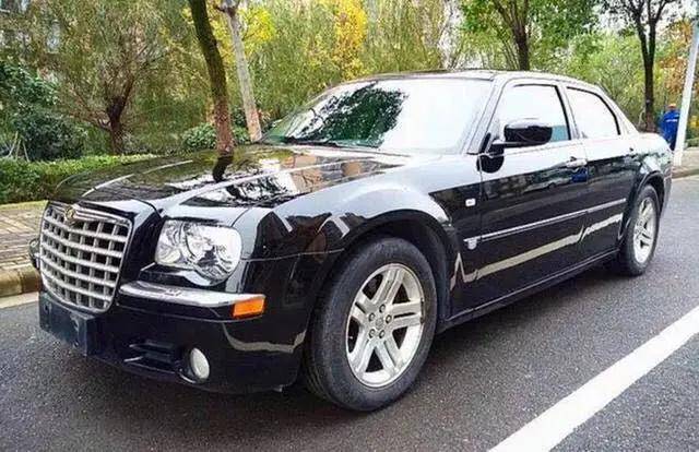 1927年,克莱斯勒提供四种车型系列:"50系列","60系列","70系列"和"80