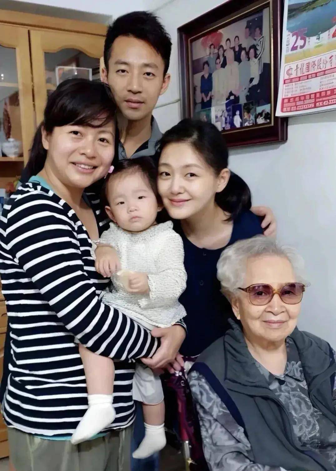 原创笑不活了汪小菲破防大闹大s豪宅状态堪忧网友喊王思聪治他