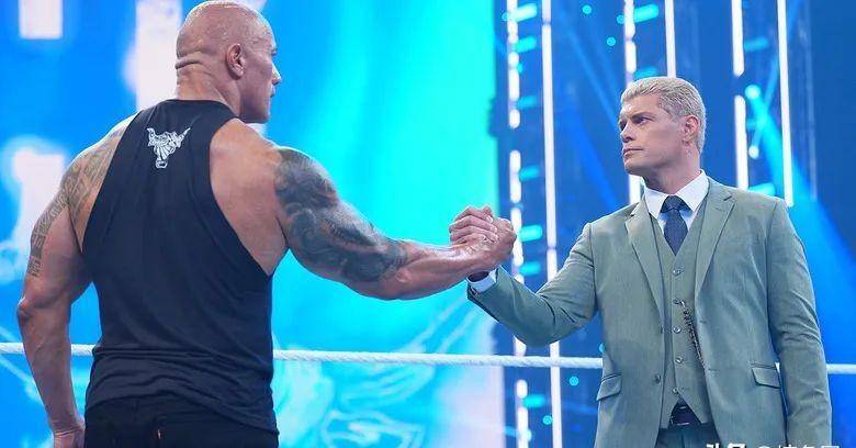 wwe从未为摔跤狂热40制作过以巨石强森vs罗曼雷恩斯为主角的宣传海报.
