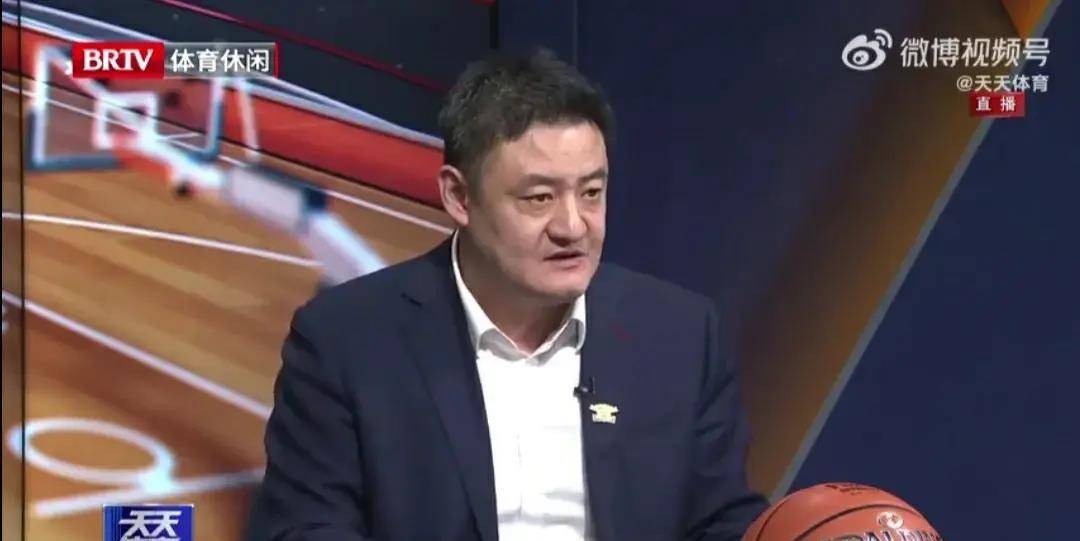 一个正直的人,一个敢说真话的人,一个充满一身正气的巾帼女杰龙培培