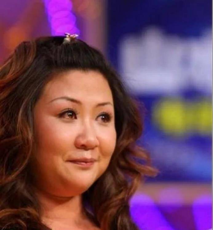 直到郭麒麟成年,亲口说想要一个妹妹,王惠才要了自己的孩子.