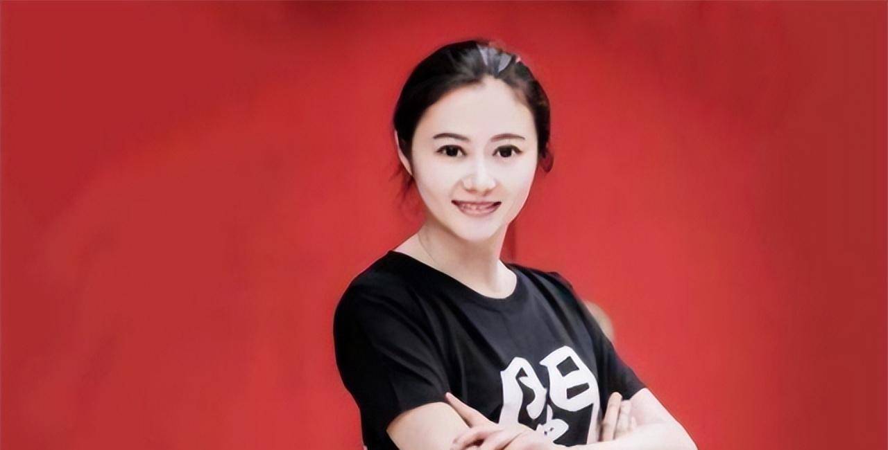 原创前央视美女主持离婚1年后上非诚勿扰相亲与富商牵手成功