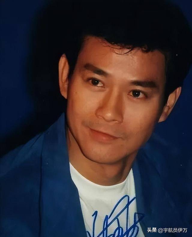 原创郑少秋4段情史4个女儿靠妻子上位却抛妻弃女如今风光不再