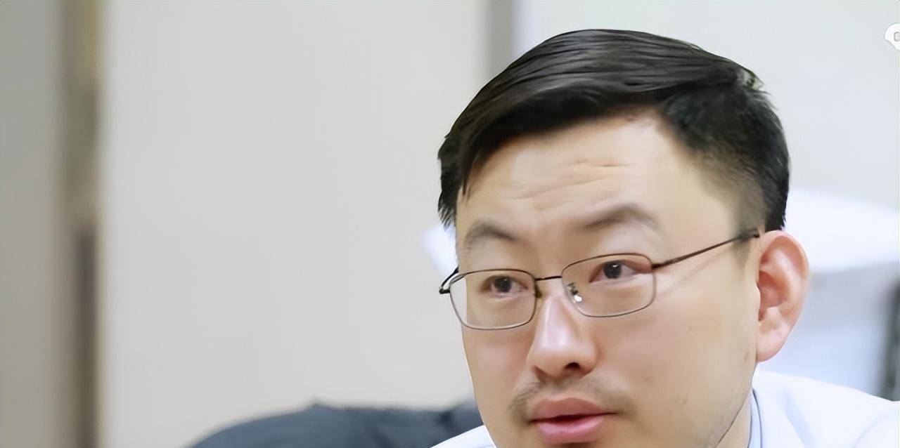 19年一藏族少女患"虫癌",医生开刀取出2斤虫子,最后结果如何_刘迪