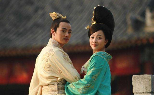 李世民有两个杨妃,李恪生母杨妃是杨广女儿,光明正大娶的,不是抢的,抢