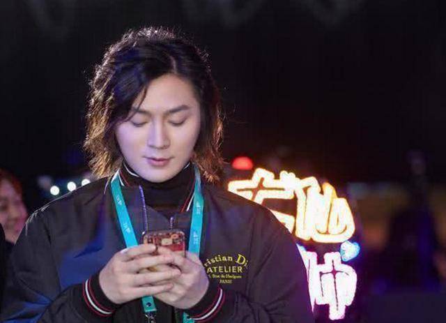 原创网红见光死刘思瑶王奕萌集体翻车只有虎牙一姐挺住了