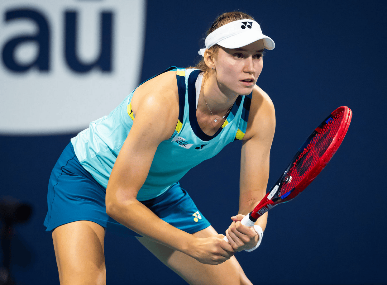 1-2爆大冷:世界第2倒下,没有握手,4号种子苦战_巴伦卡_卡利尼娜_破发