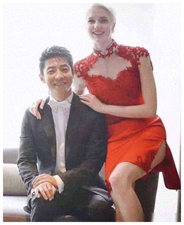 撒贝宁与李白街头趣事跨国之恋与心灵交响