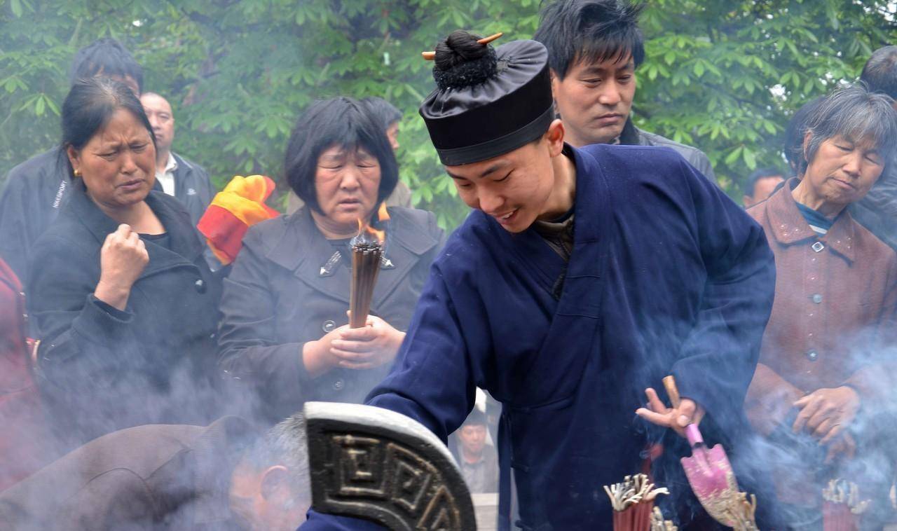 原创直击现今的道士们只愿潜心修炼不出山那是因为山下是盛世