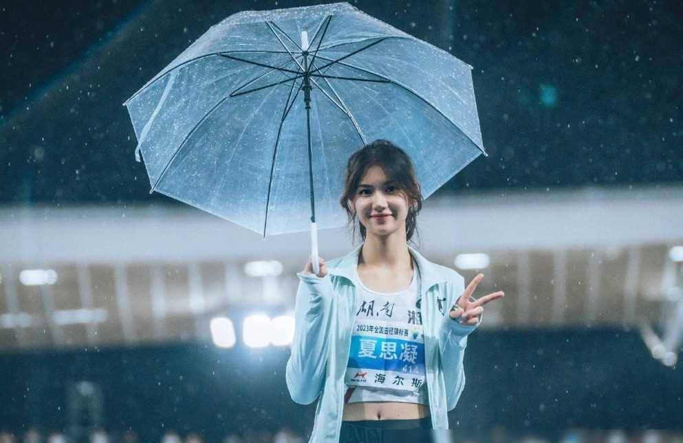 我们田径女神夏思凝南京站60米栏夺冠刷新个人最好成绩