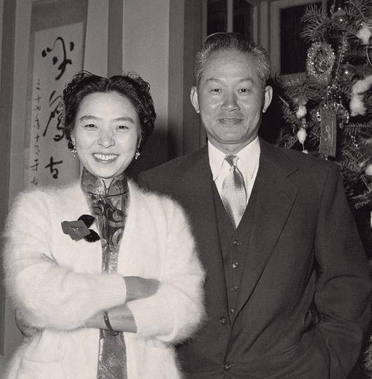 誉为东方隆美尔,此战过后,孙立人愈战愈勇,接连参加了孟拱河谷战役等