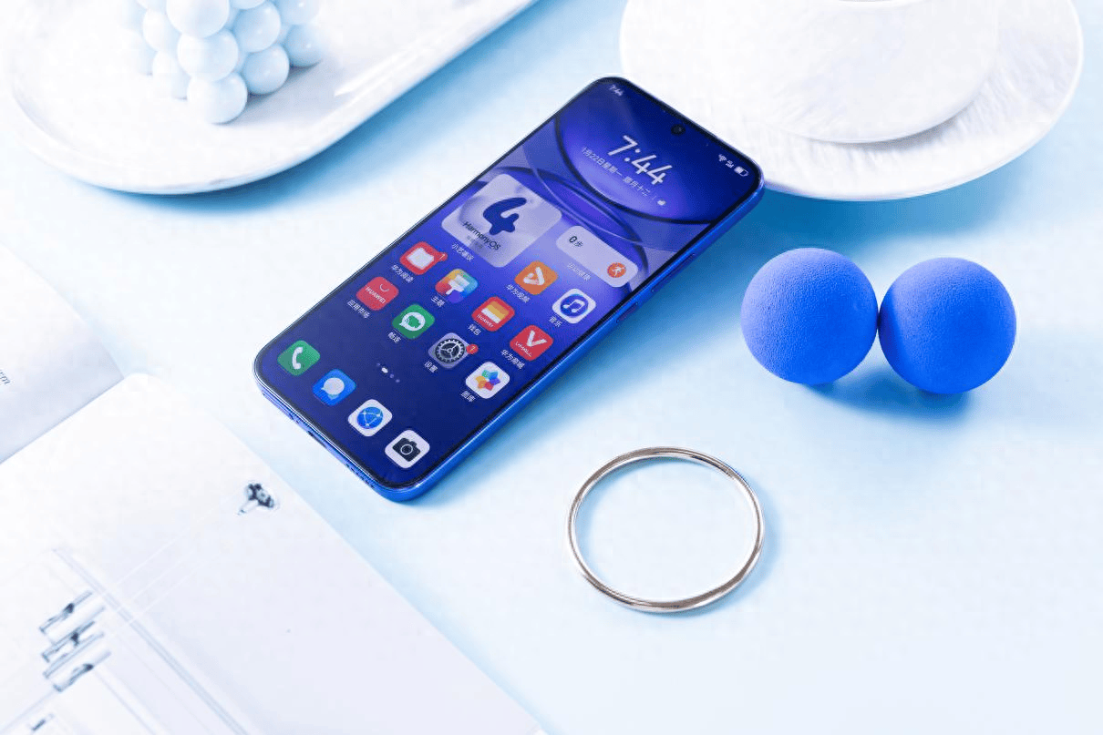 春光无限好华为nova12活力版春游摄影神器