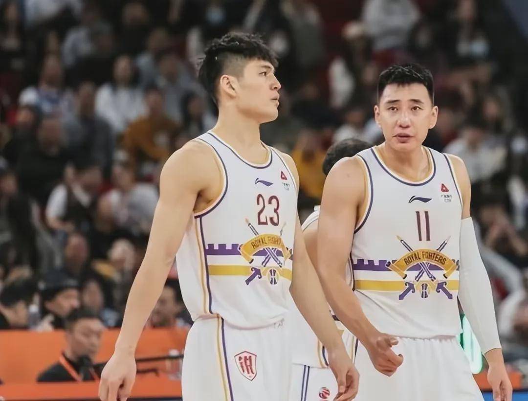 点击输入图片描述(最多30字)69三是管理上,陈国豪有鲶鱼效应陈国豪