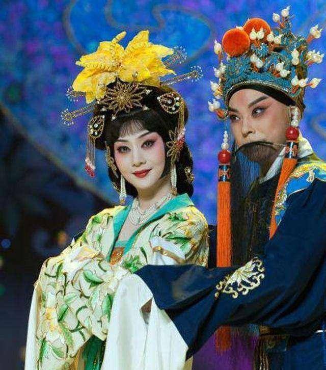 《空中剧院》为何不放于魁智作品了,并且戏曲频道张馨月出场太勤_京剧