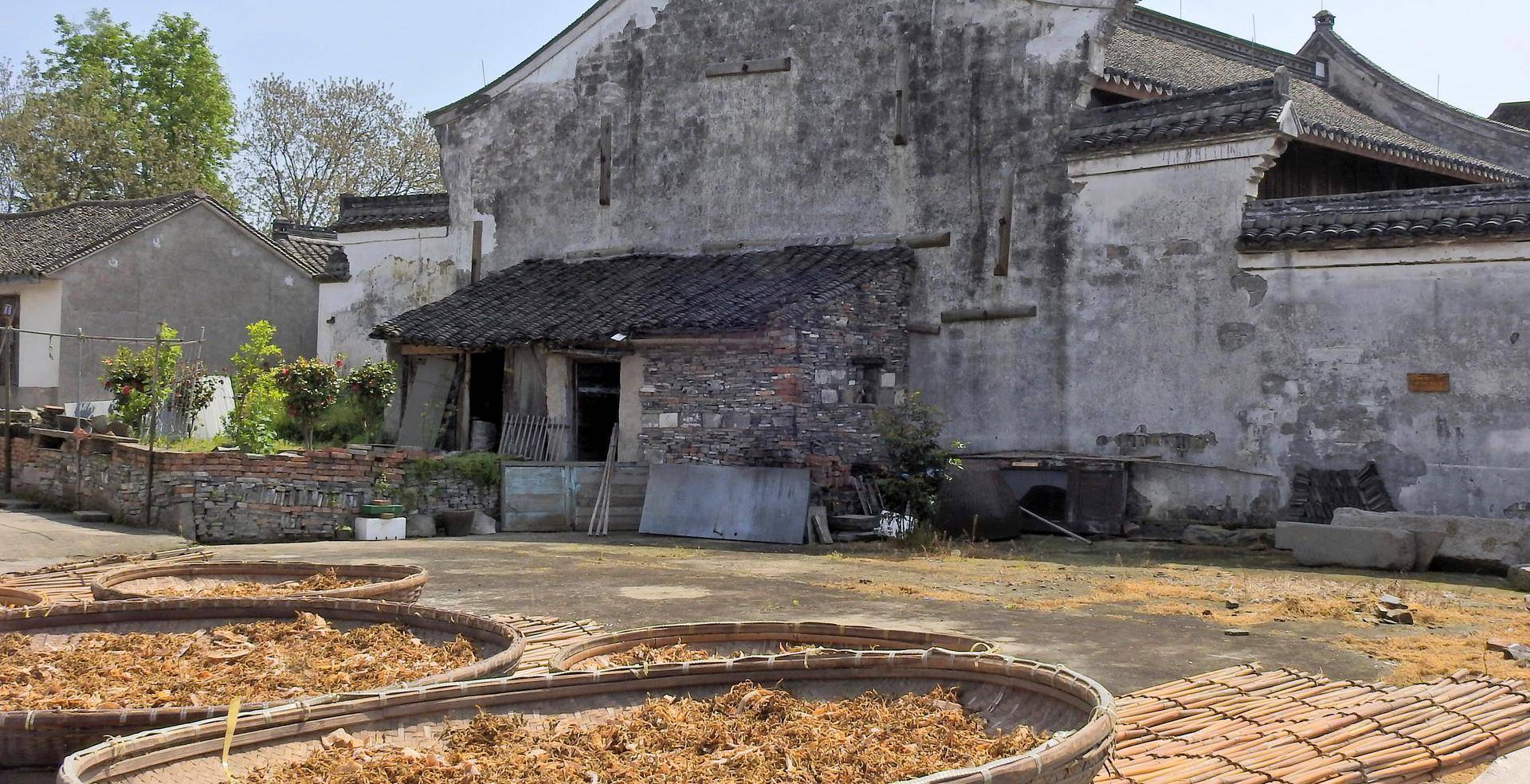 小镇里没有人潮拥挤的画面,也没有浓烈的商业气息,它甚至不收取门票