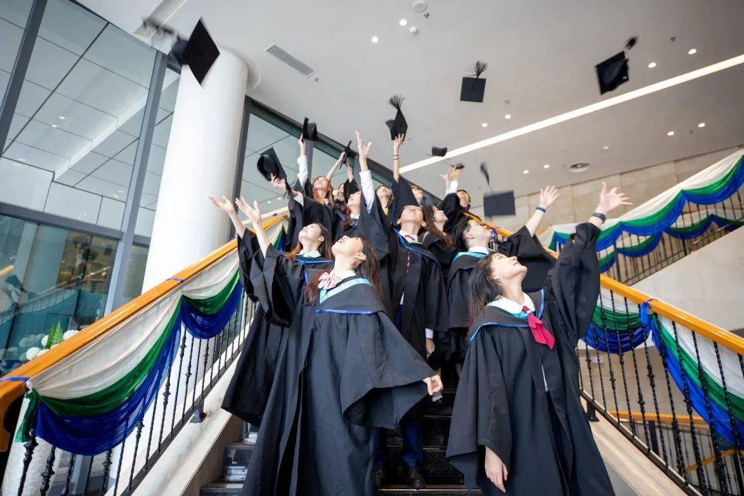 赴港工作不是梦北师港浸大uic学子可申请香港工作签证