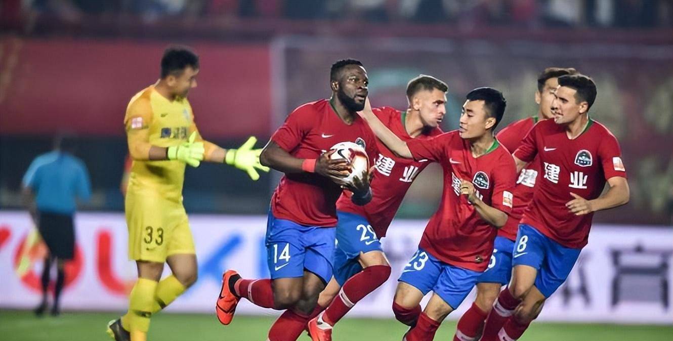 钟义浩终于拥有全新身份!曾是中超转会大鱼,却为报恩留在河南队_钟义