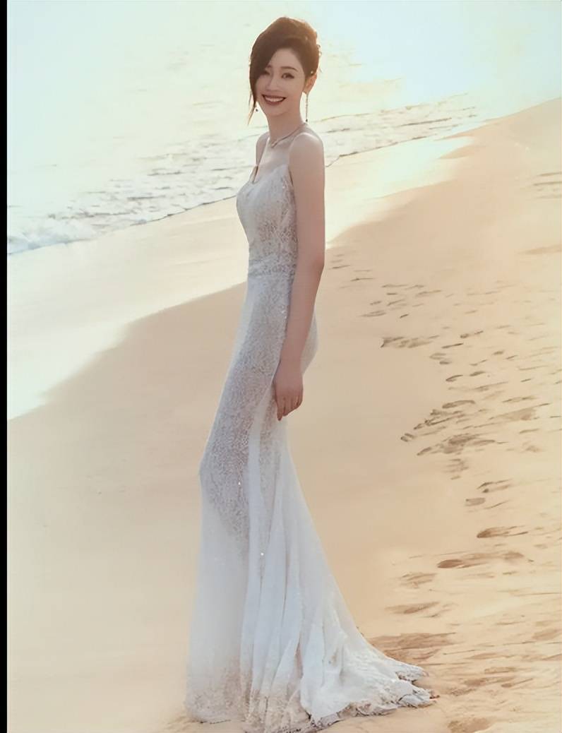 张天爱(crystal),出生于黑龙江省绥化市,是中国内地影视女演员,2009年