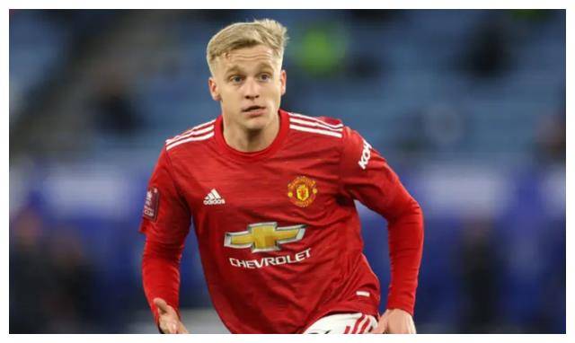 原创            曼联与德甲神才合作，将范德贝克退货吗？