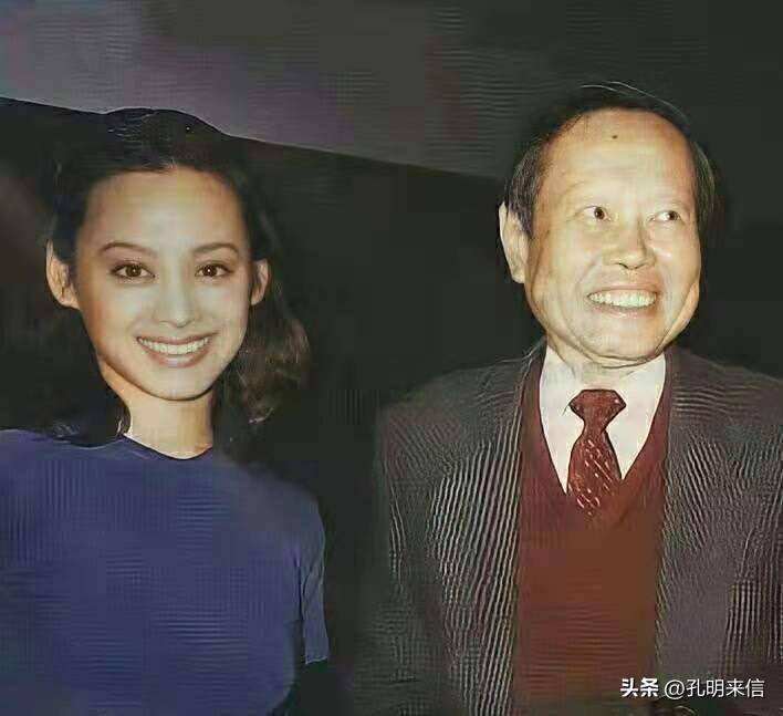 宁静:和姜文传绯闻,25岁嫁给美国前夫,52岁依旧追求自由_纪凌尘_保罗