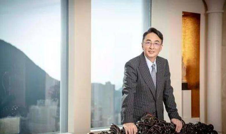 原创香港千亿富豪李兆基长子不结婚却借腹生下3胞胎59岁仍单身