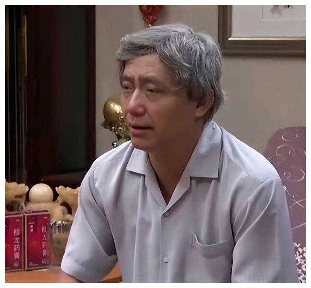 康家第二代集体衰老戴安娜身着白发苍苍揭秘真相