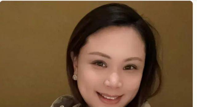 冠军接应喜迎二胎,如今事业顺利儿女双全成大赢家_曾春蕾_魏秋月_李盈