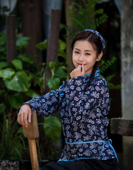 美女靠本事吃饭,费腰但收入可观,文人墨客特别喜欢_漂亮_职业病_扬州
