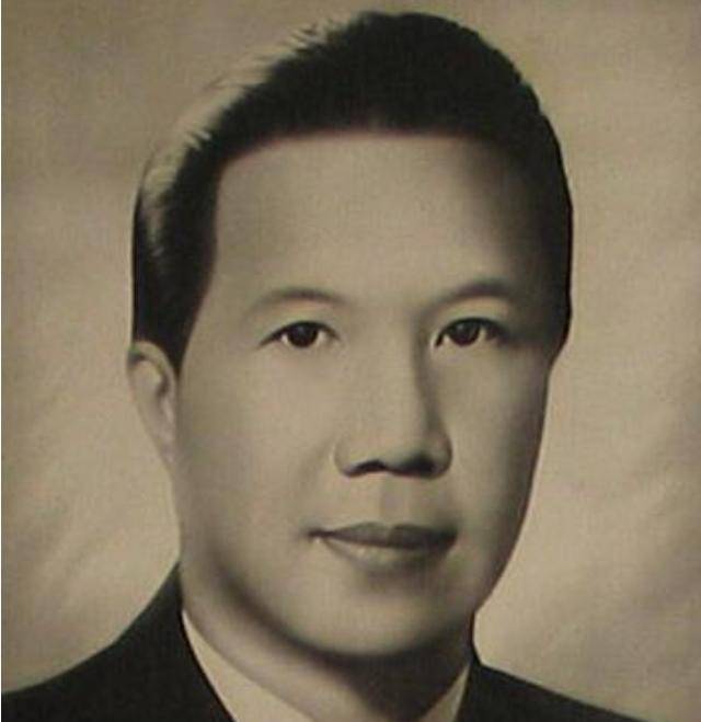 原创越南末代皇帝二度退位曾在香港花天酒地晚年被法国女子狂追