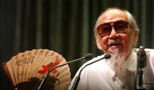 荣誉年龄双造假多领域大师无一代表作茅盾两字评他轻浮