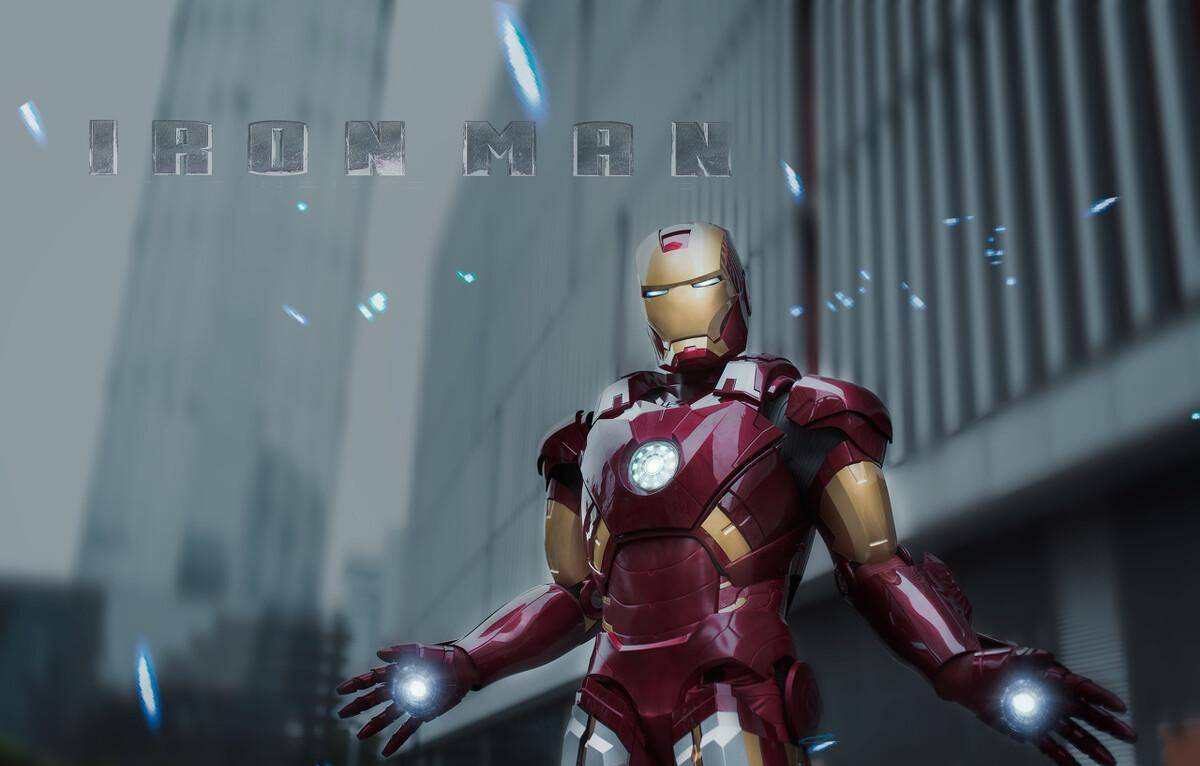 原创澳洲侠客标志性铁甲如同钢铁侠警察上万发子弹打不死