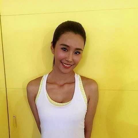 薛菲,莫夫人,王妃(大柿子母亲),还有38集出场的玉夫人,很美很有气质.