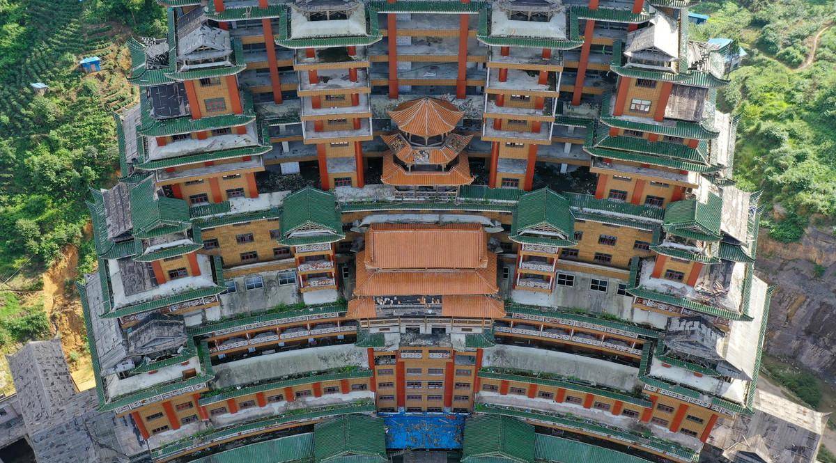 贵州省独山县打造的天下第一水司楼,村民盼望赶快修好别烂尾