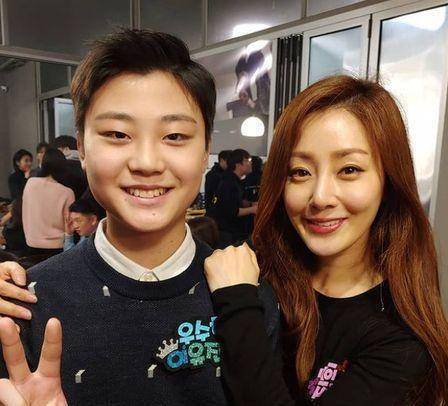 原创天空之城秀韩3年后暴风抽高变184cm高颜值型男惊艳吴娜拉