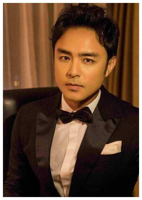 票房失利演唱会门票卖不出卖房圈钱港台老牌明星纷纷翻车