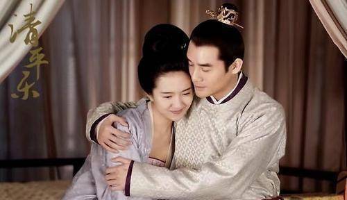 后来赵徽柔和李玮的婚姻不顺,夜扣宫门,上书要和离,成为大臣们最大的