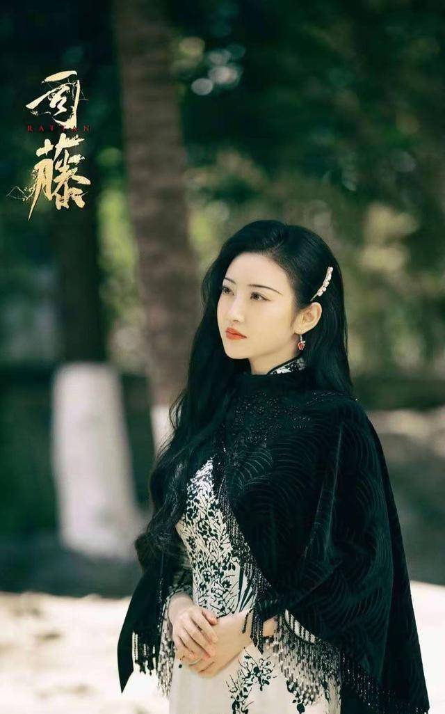 原创原创司藤结局丘山和司藤和解白英负伤回归本形白金坦诚相见